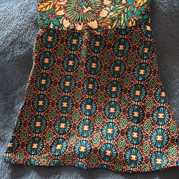 Heyson Floral Green Dress with Blue Accents - Picture 6 of 6